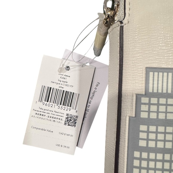 Kate Spade New York NYC Big Apple Universal Laptop Sleeve NWT - Picture 2 of 9